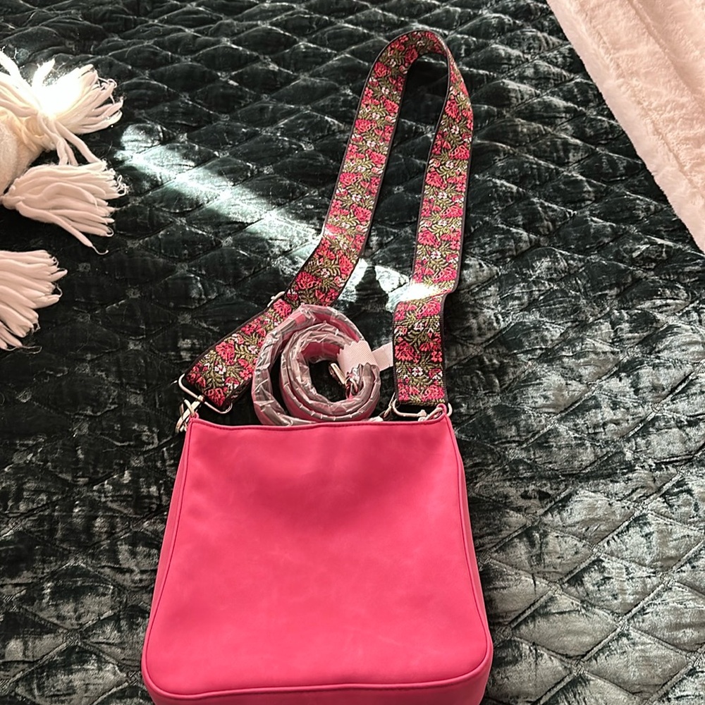 Pretty pink boho shoulder strap bag!  Lightly used in great cond. Approx 9 x 9